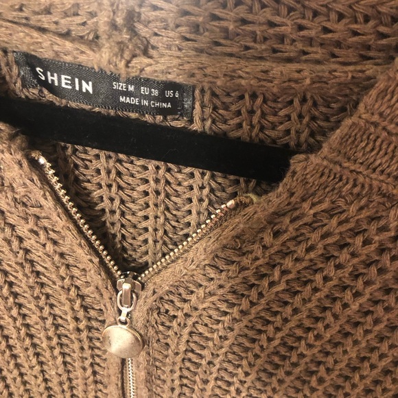 Cute Grey knitted crochet cropped sweater size M, 24 PTP, 21 in long from SHEIN - Picture 4 of 6